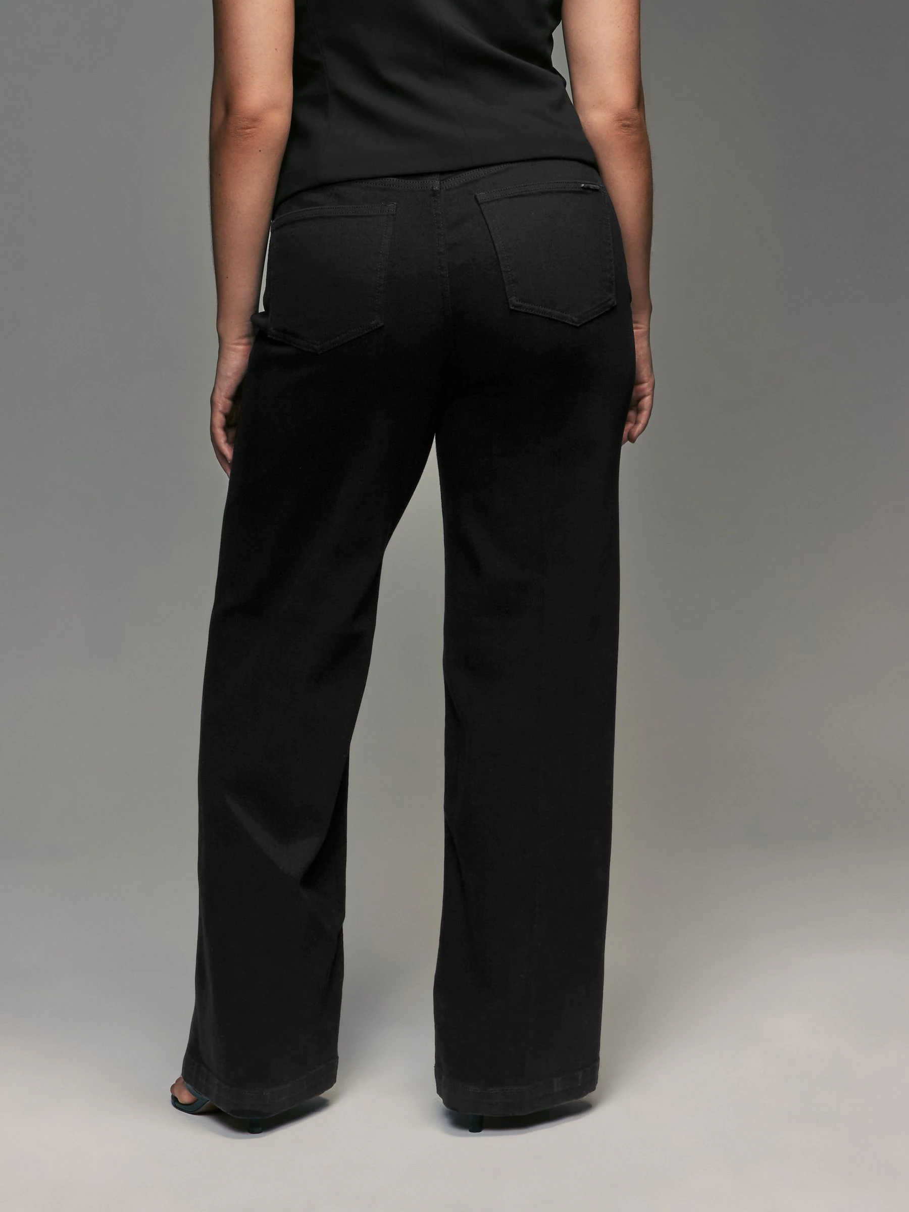 Zwart - Jeans met wijde pijpen