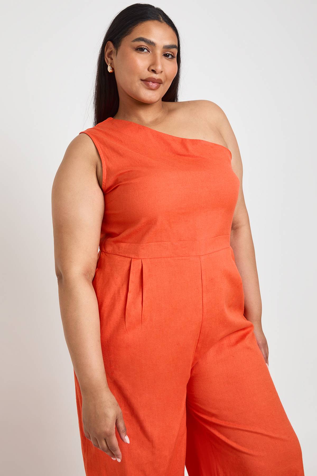 boohoo Combinaison Grande Taille En Lin À Une Épaule