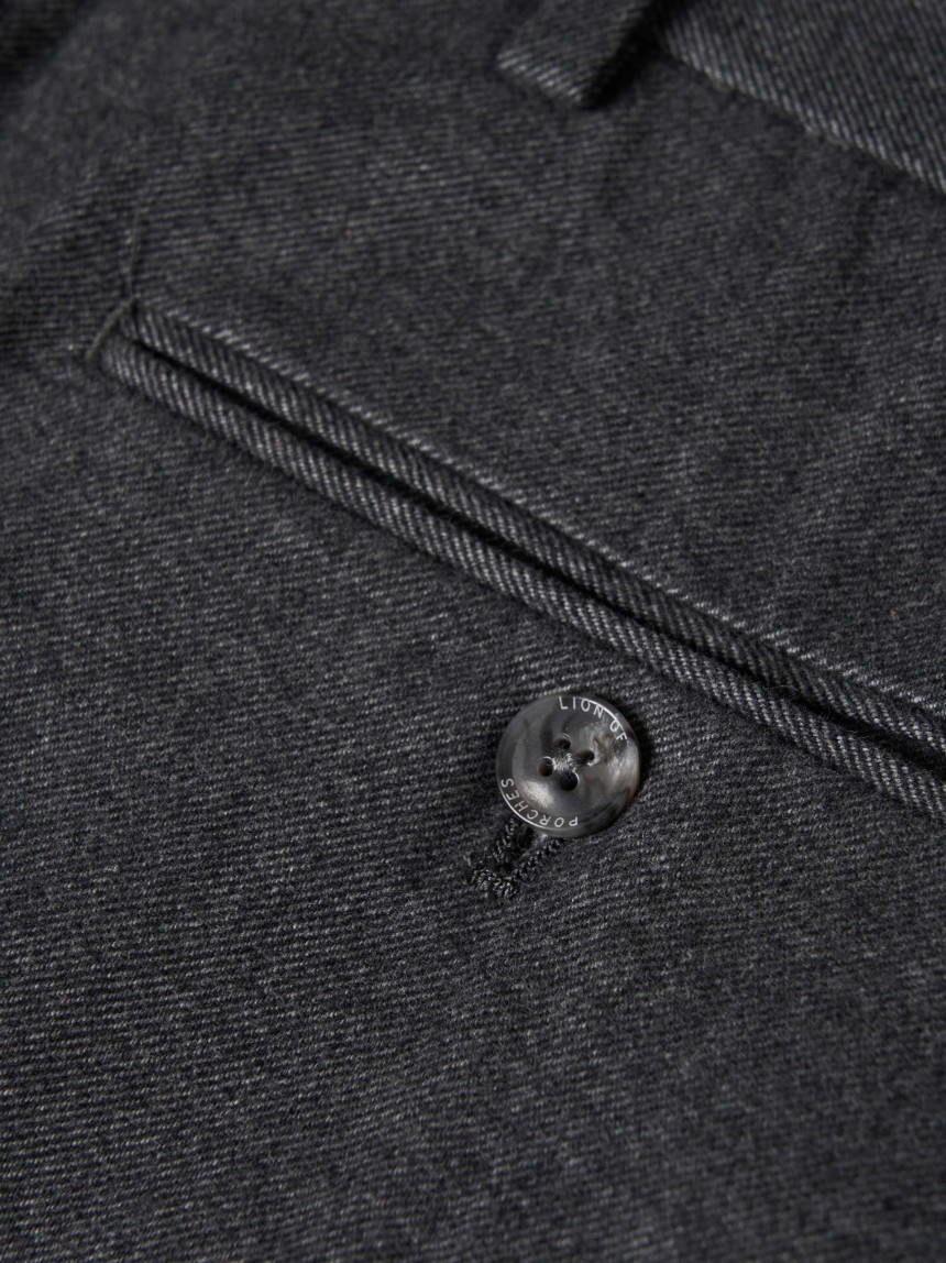 Calças chino regular fit com cordão