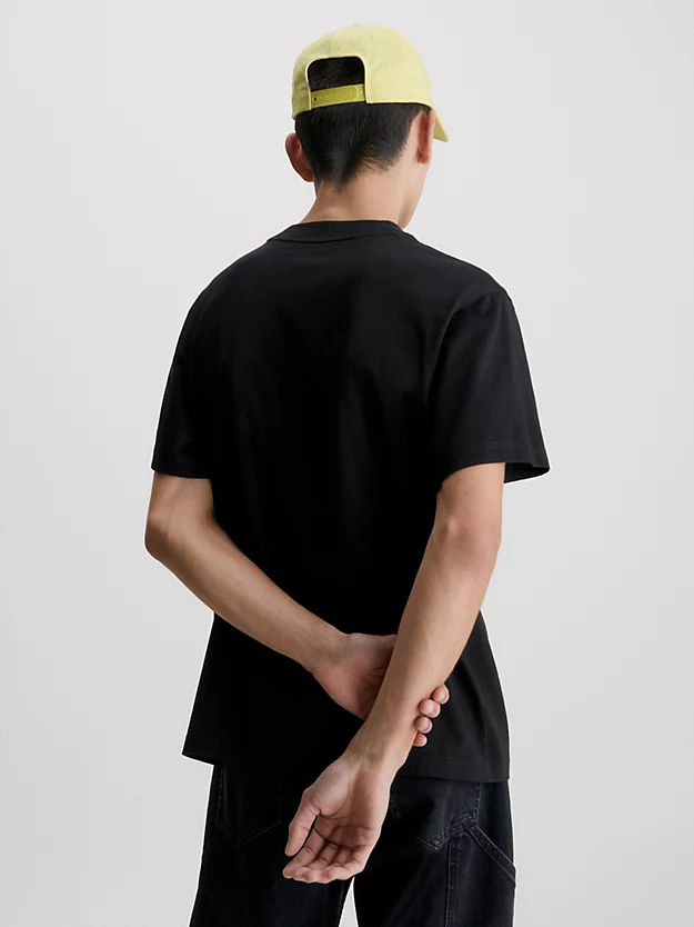 Camiseta de corte folgado com bolso