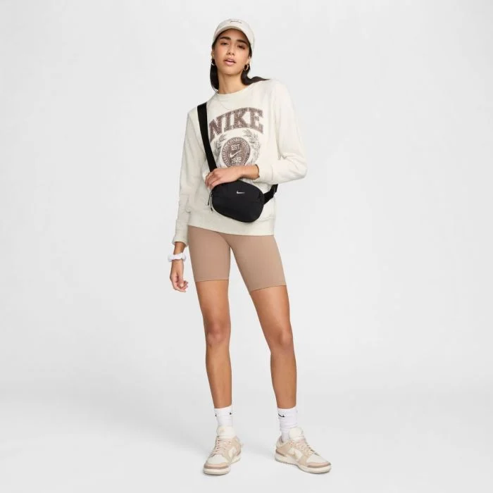 Nike Dame Shorts Dri-Fit One 8inch Short Tight Brun