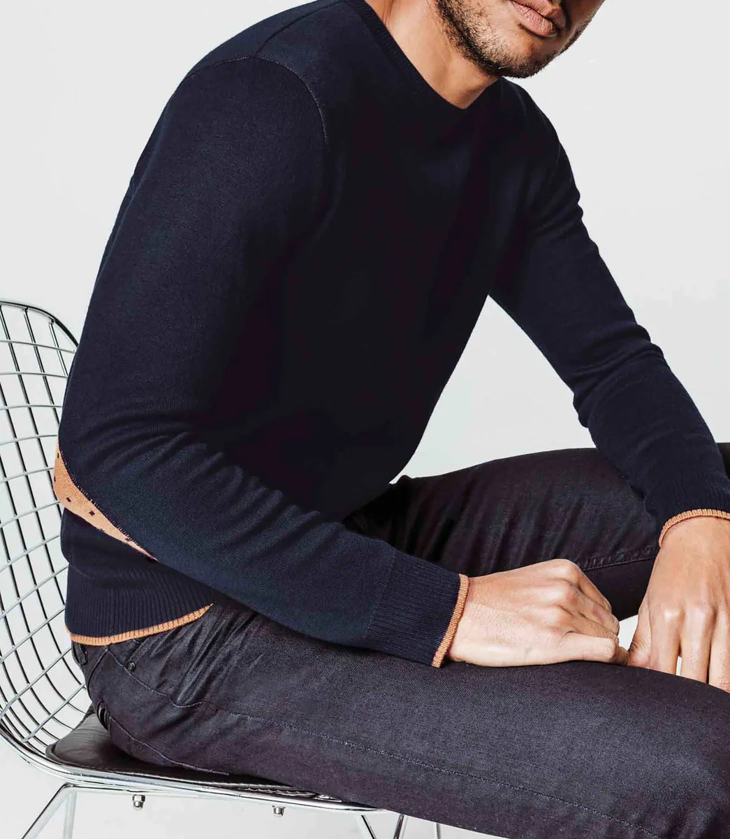 Pull col rond bleu marine