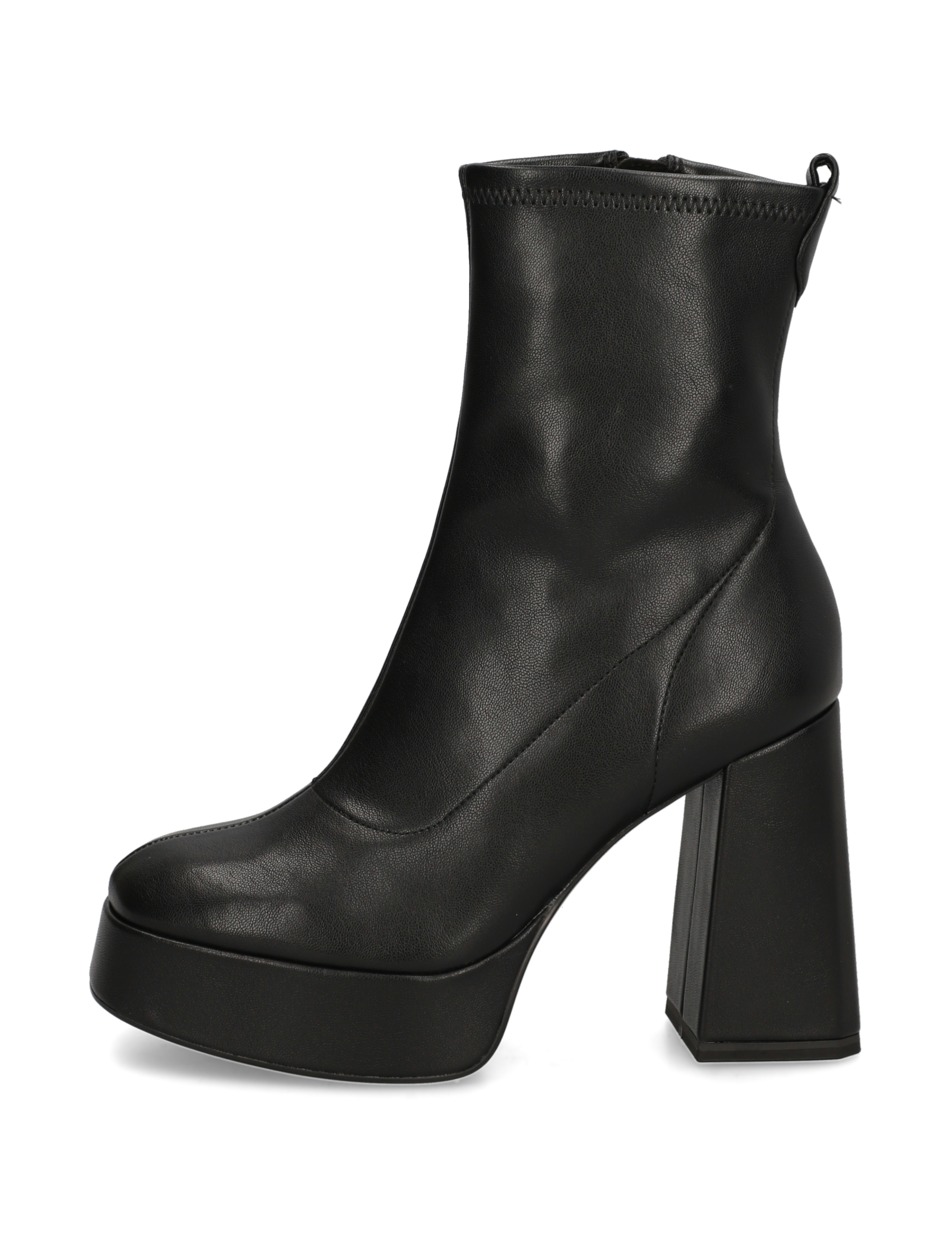 Stiefelette
