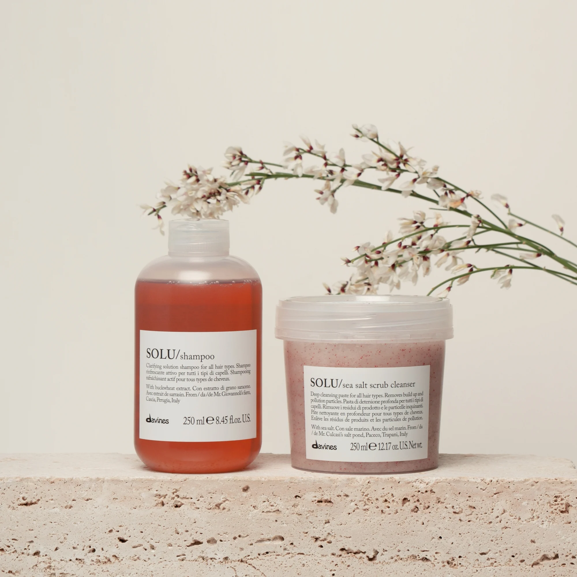 SOLU Sea Salt Scrub Cleanser |