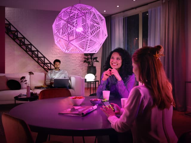 Philips Hue WCA 9W A60 E27 3-pak