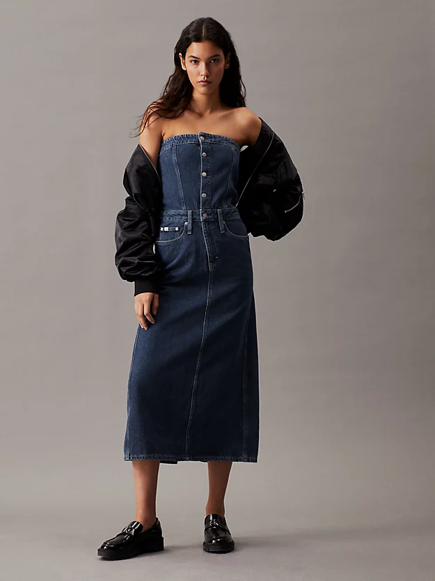 Vestido longo tomara que caia em jeans