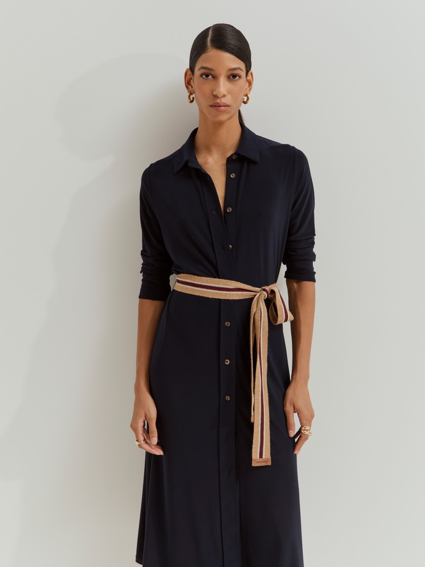 Vestido camiseiro com cinto