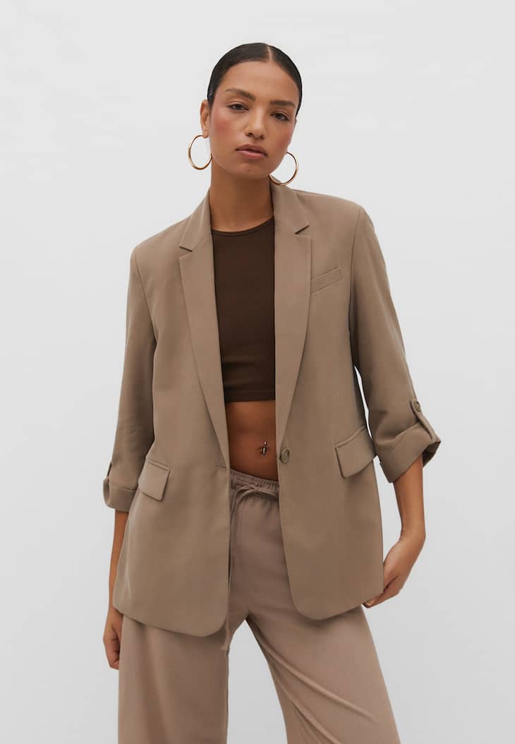 Blazer com mangas arregaçadas