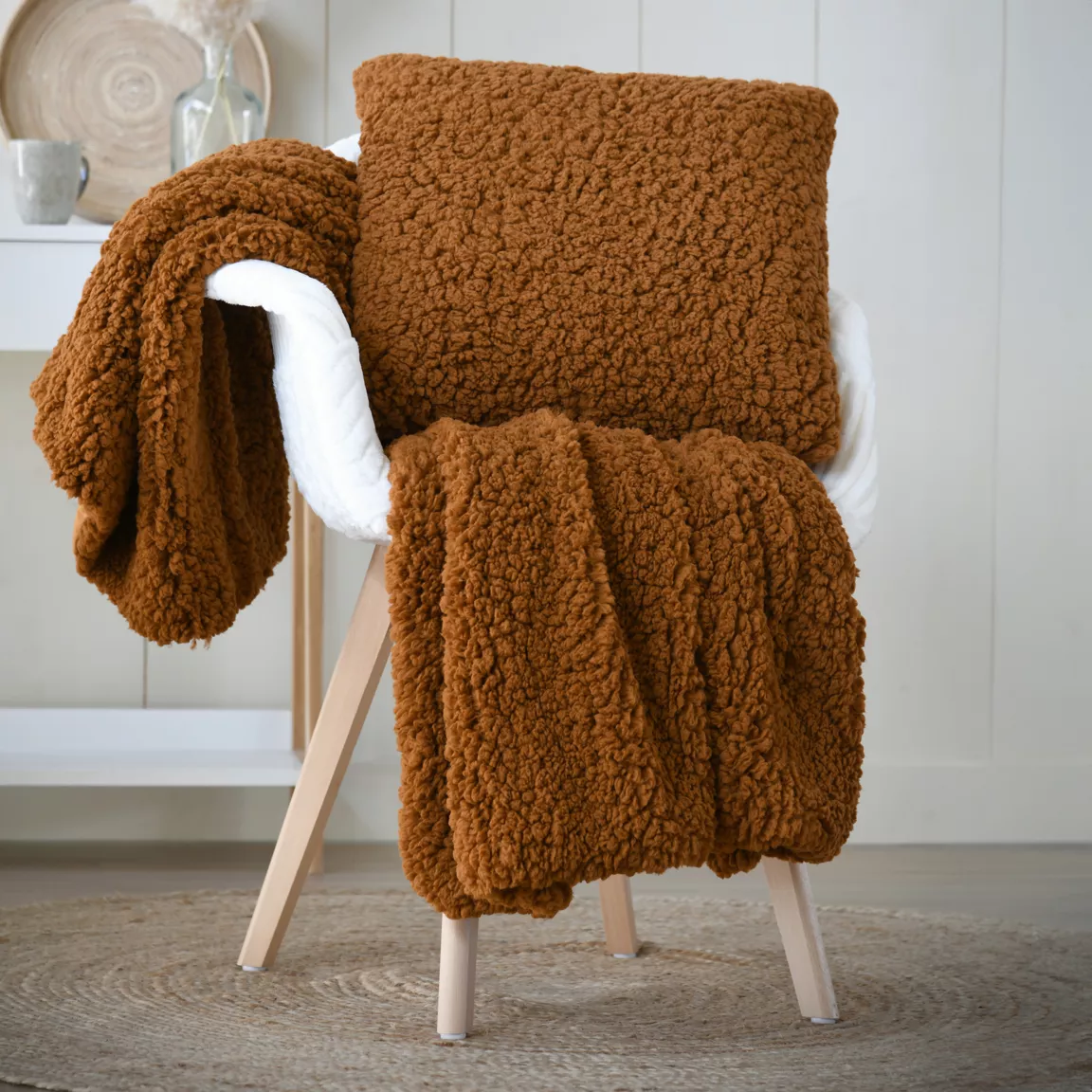 Coussin carré fausse fourrure (50 x 50 cm) Dudley Terracotta