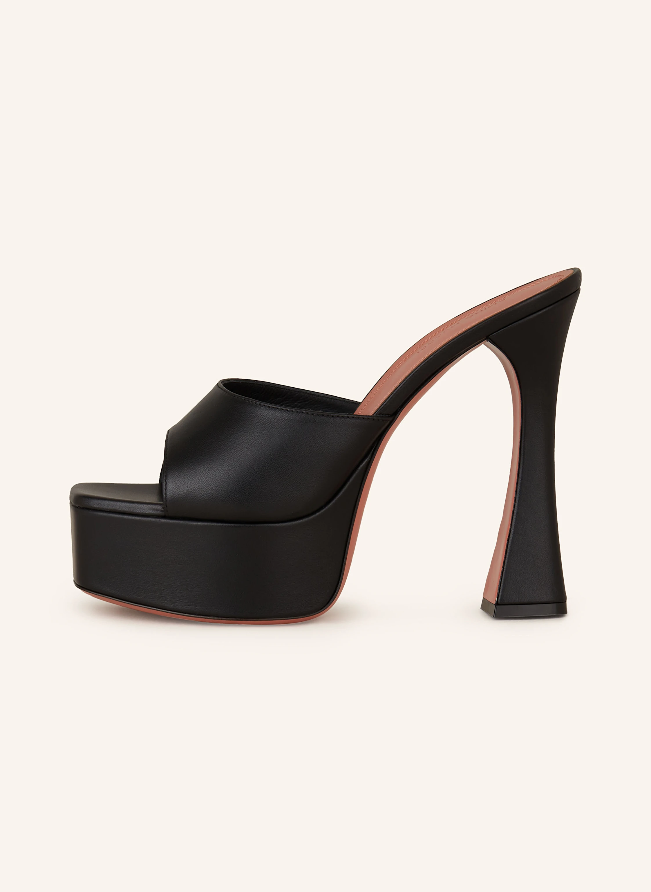 AMINA MUADDI Plateau-Mules DALIDA