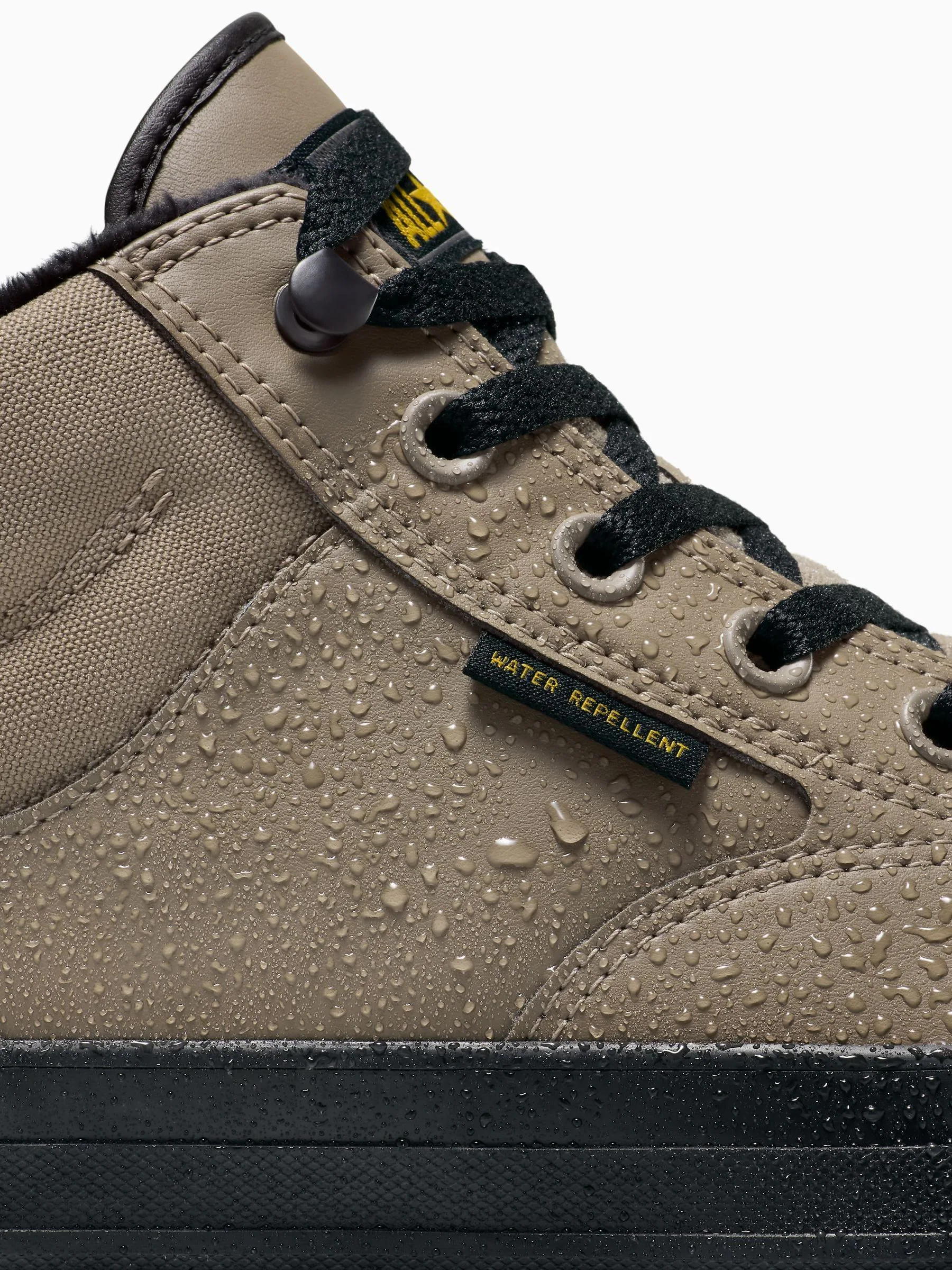 Grijs - Converse Chuck Taylor All Star Malden Street Mid Top Trainers