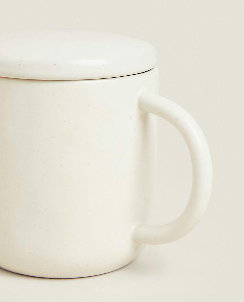 CANECA TEXTURIZADA COM TAMPA