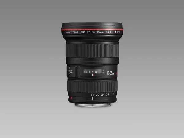Canon EF - Vidvinkel zoom objektiv - 16 mm - 35 mm - f/2.8 L II USM - Canon EF - for EOS 100, 1200, 1D, 5DS, 6D, 70, 700, 750, 760, 7D, 80, 8000, Kiss X8i, Rebel T6s