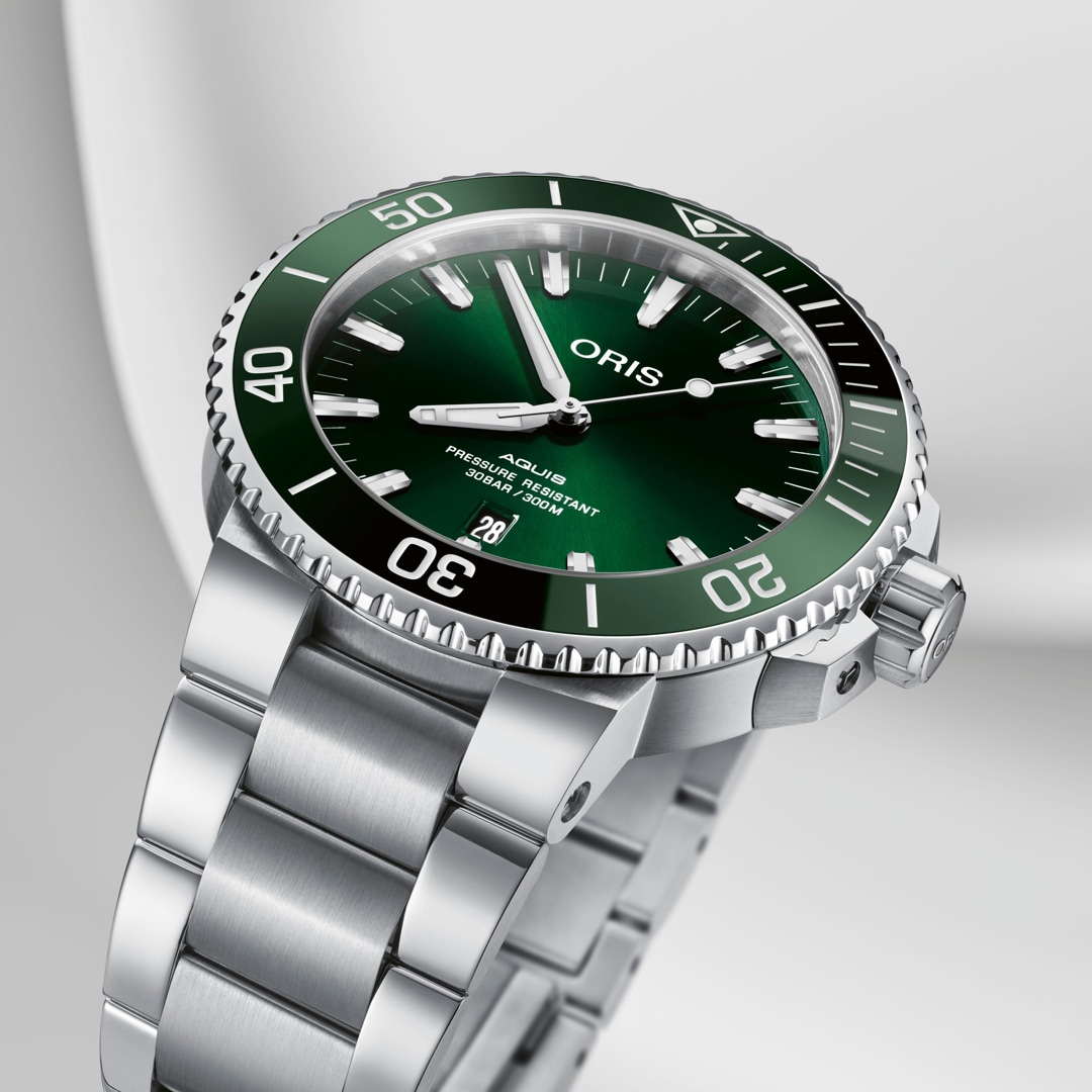 Oris Aquis Date