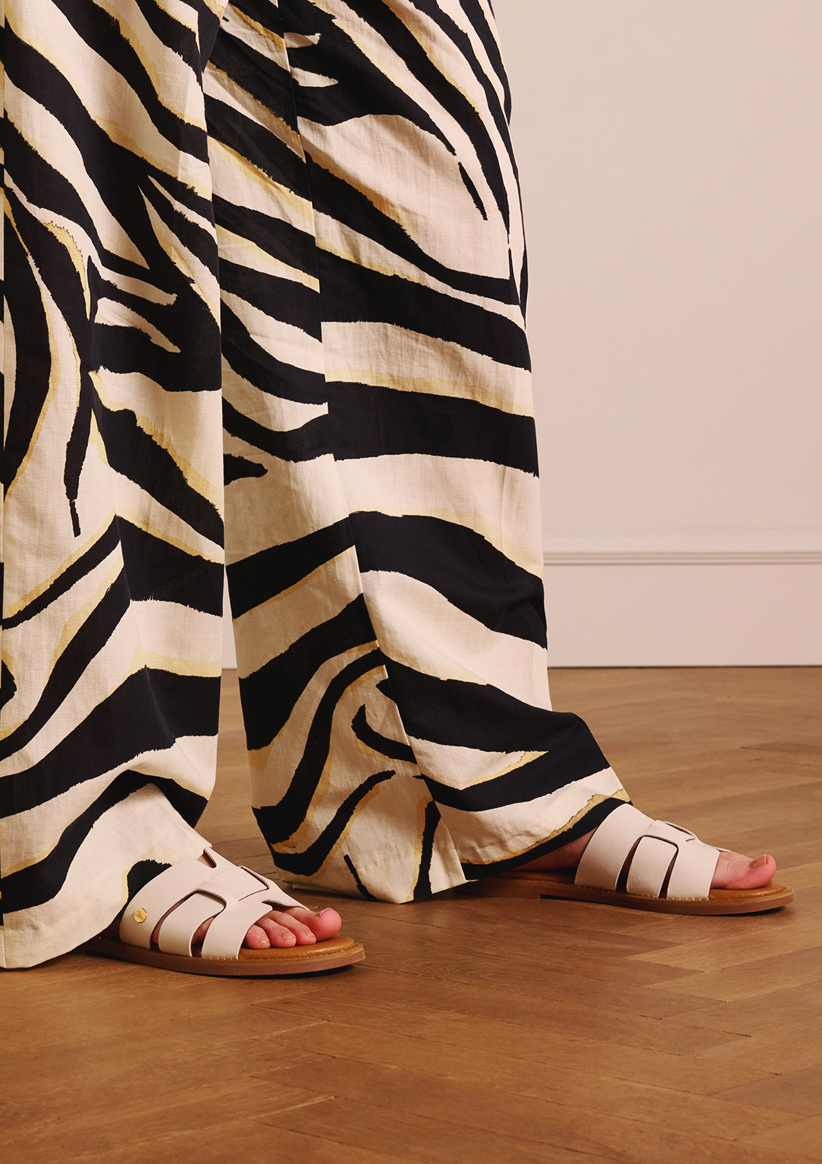 Witte leren slippers