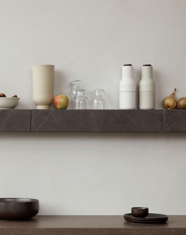 Audo Copenhagen Plinth wandplank Kendzo marmer grijs