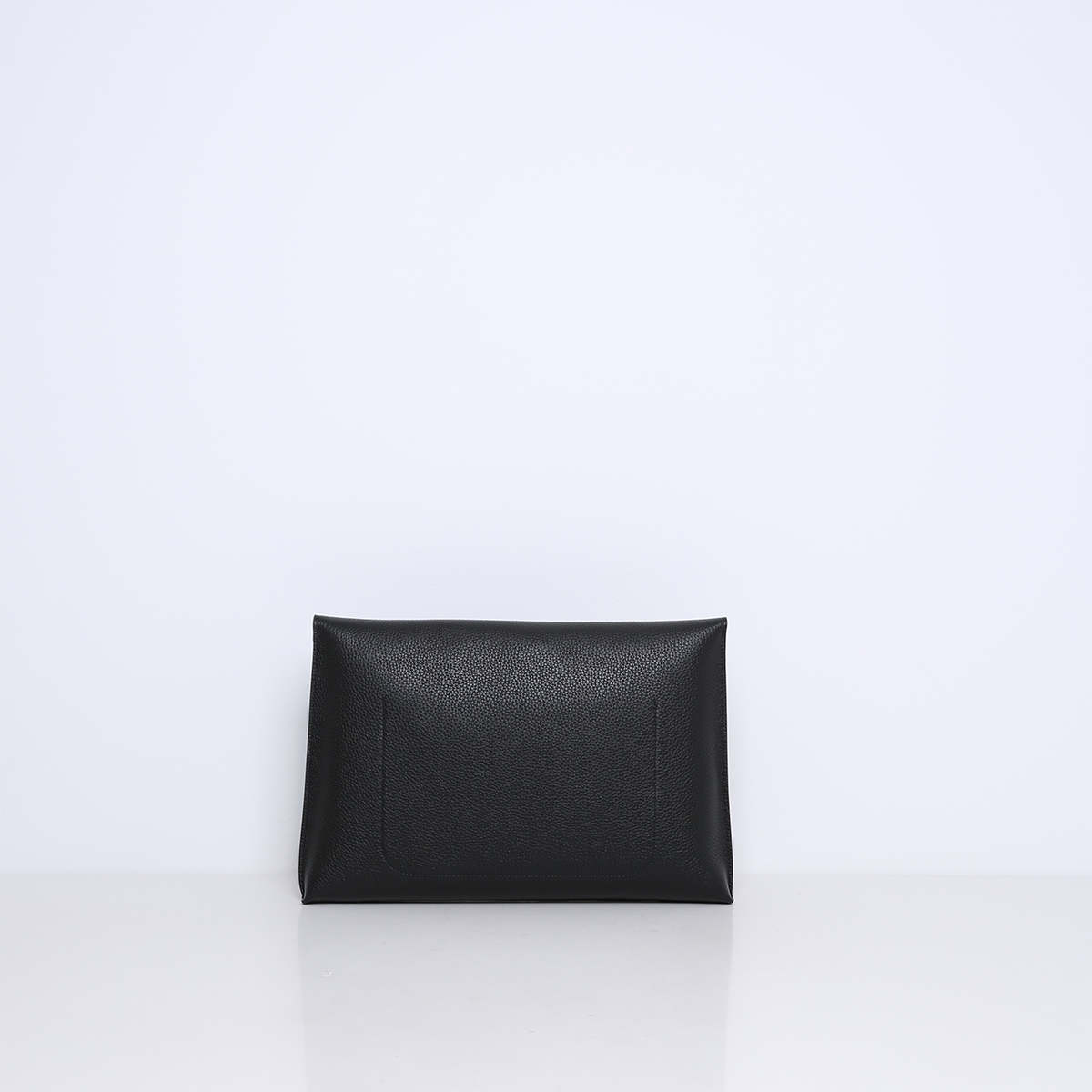 COLE | BLACK