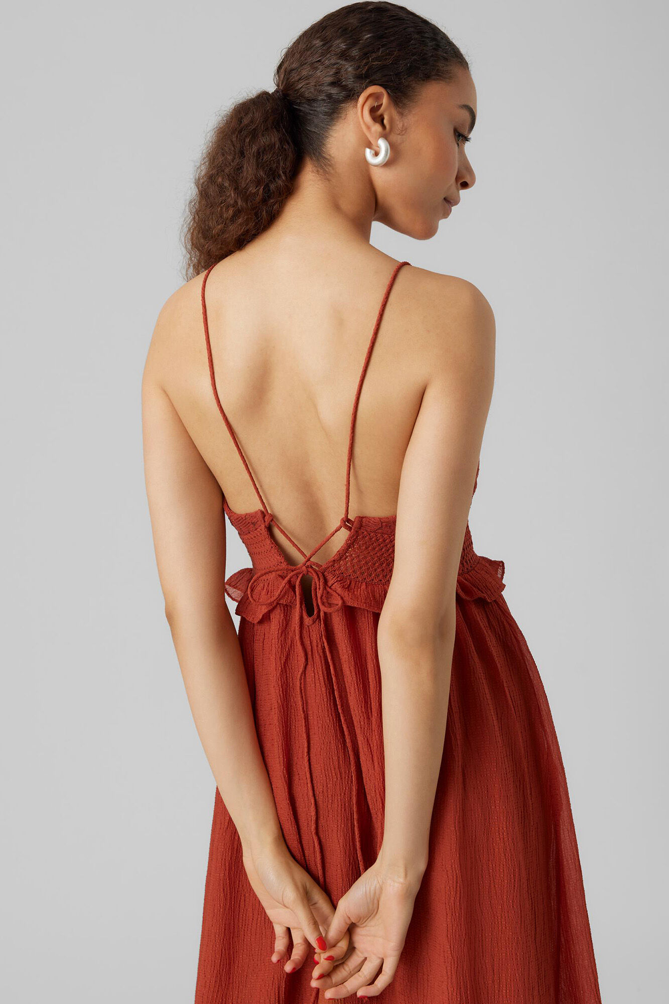 Vestido fluido de tecido com costas cruzadas - Vermelho
