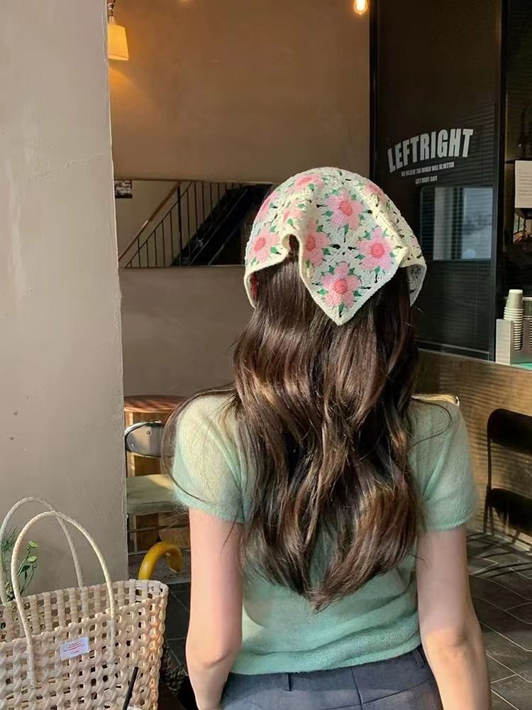 Daeuni - Gehaakte bandana met bloemendriehoek (verschillende ontwerpen)