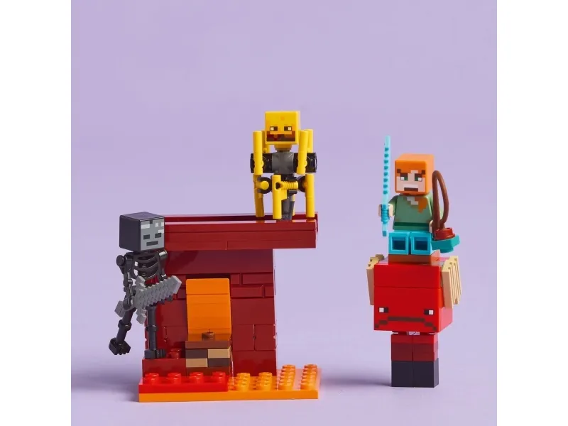 LEGO Minecraft 21266 Nether-lavakampen