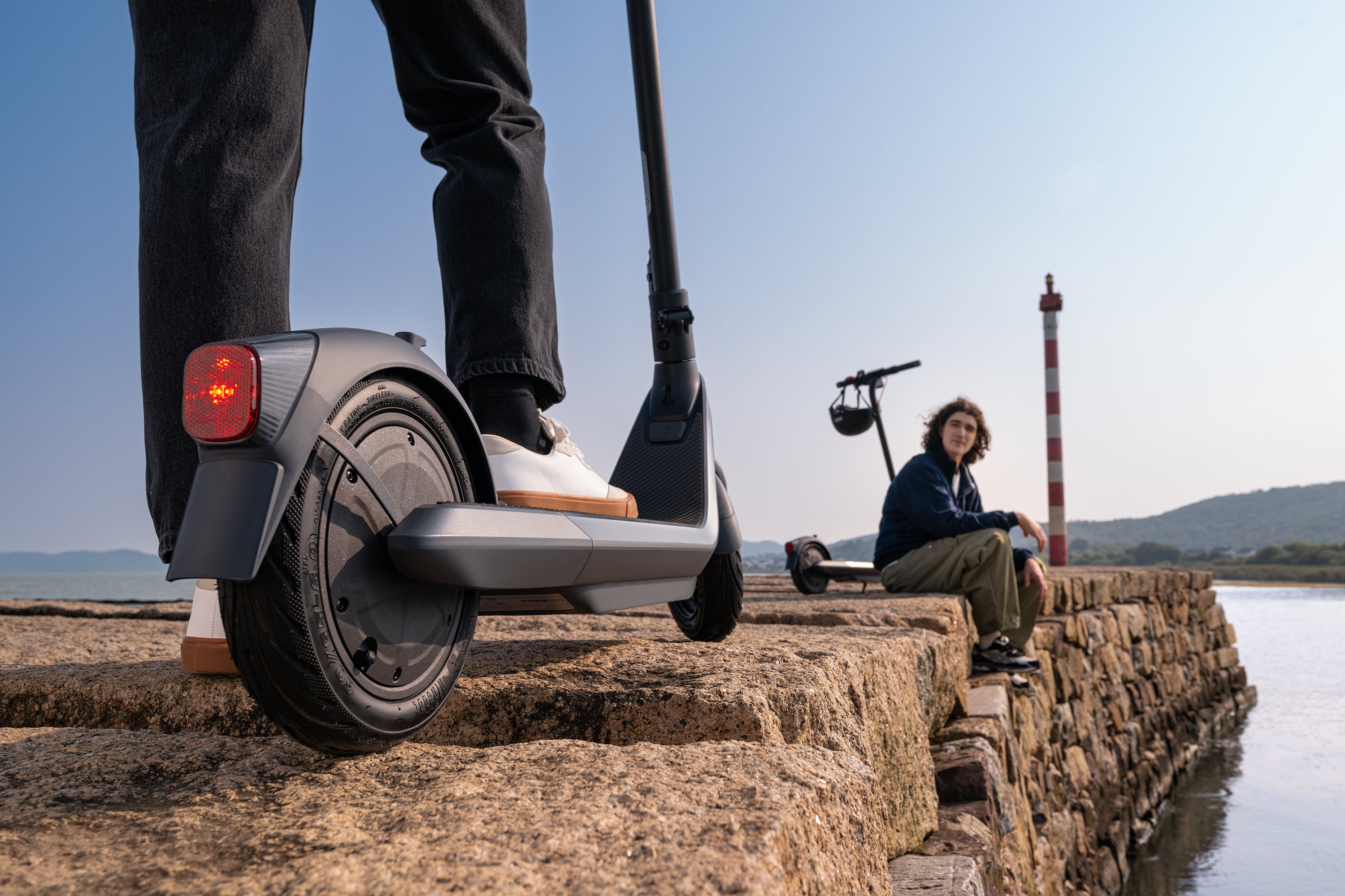 Trottinette Électrique Ninebot E2 PRO - by Segway