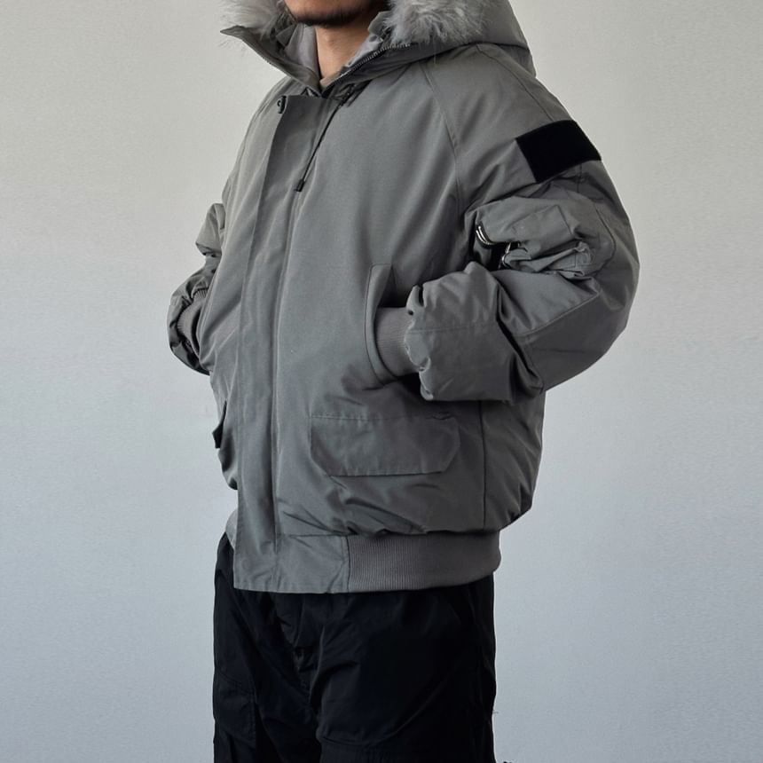 DragonRoad - Effen parka met capuchon en rits en pluizige bies