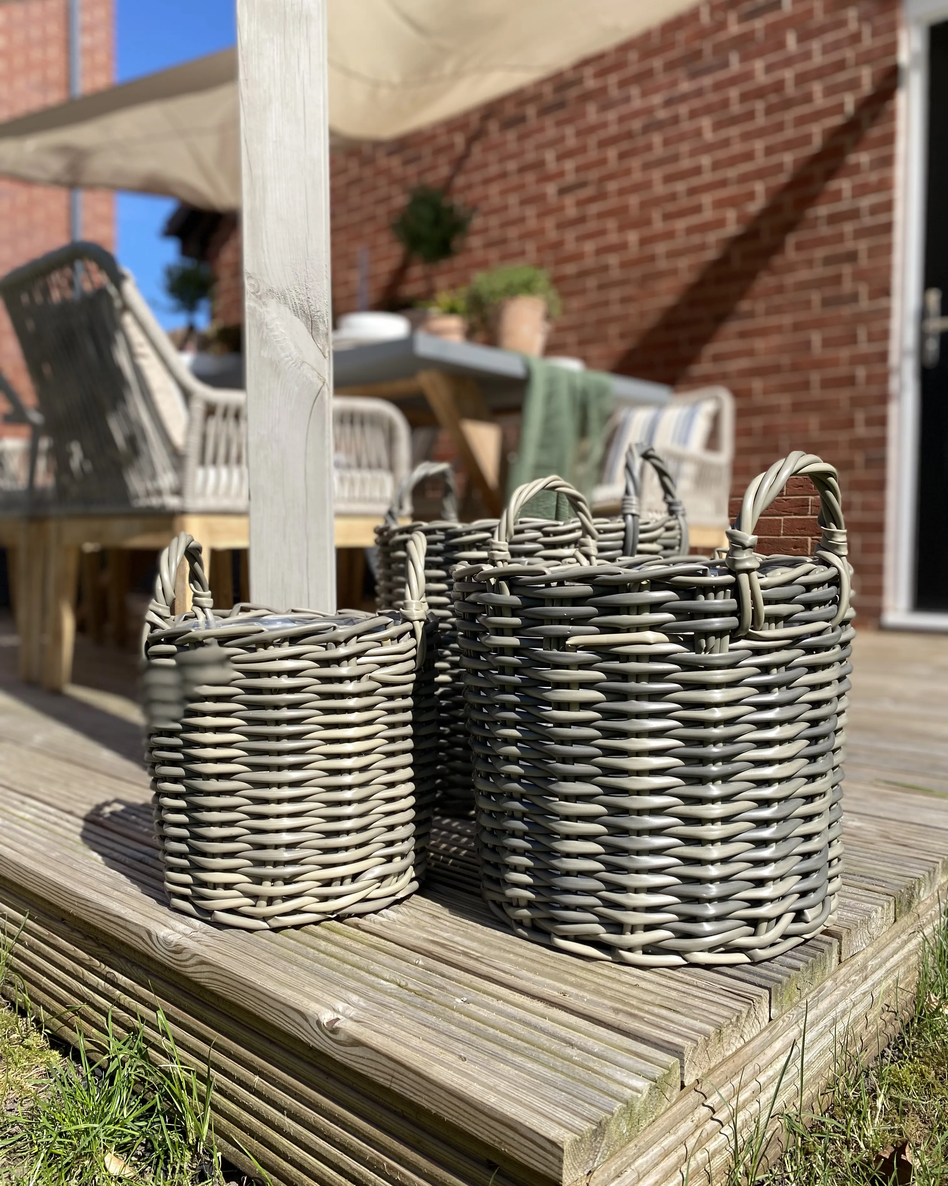 Set van 3 bloempotten NIKITI PE rotan 29/35/40 cm Taupe