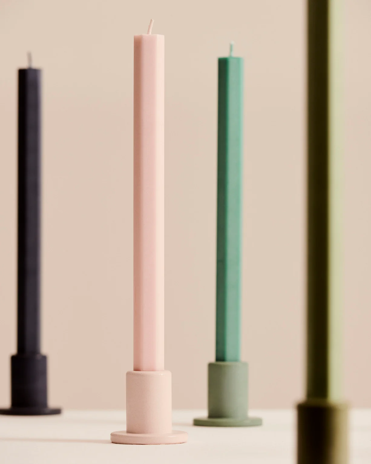 HAY  Tube Concrete lysestage - Emerald green