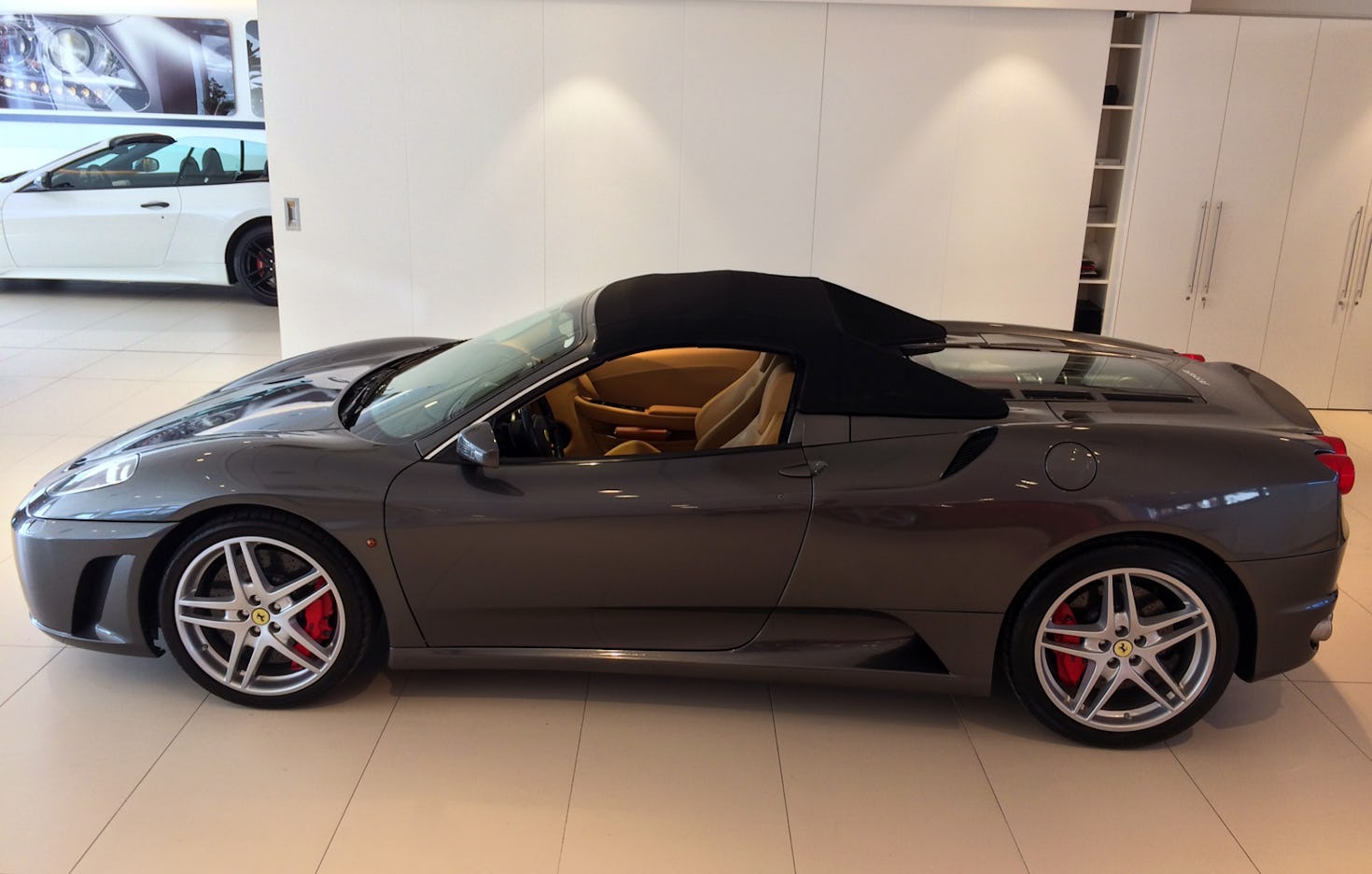 Ferrari fahren in St. Valentin bei Linz - eine rasantes Geschenk