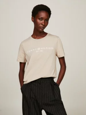 Camiseta com bordado da bandeira e logotipo exclusivo