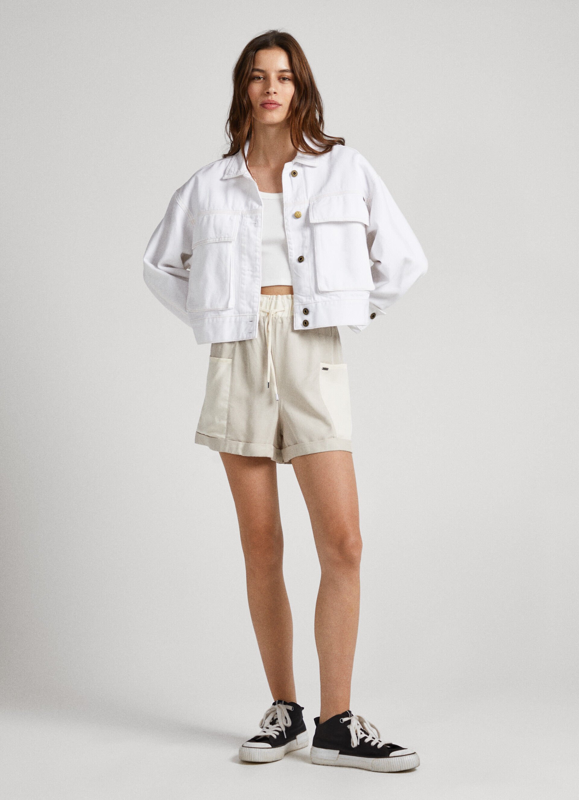 Shorts utilitários com bolso - Branco Mousse