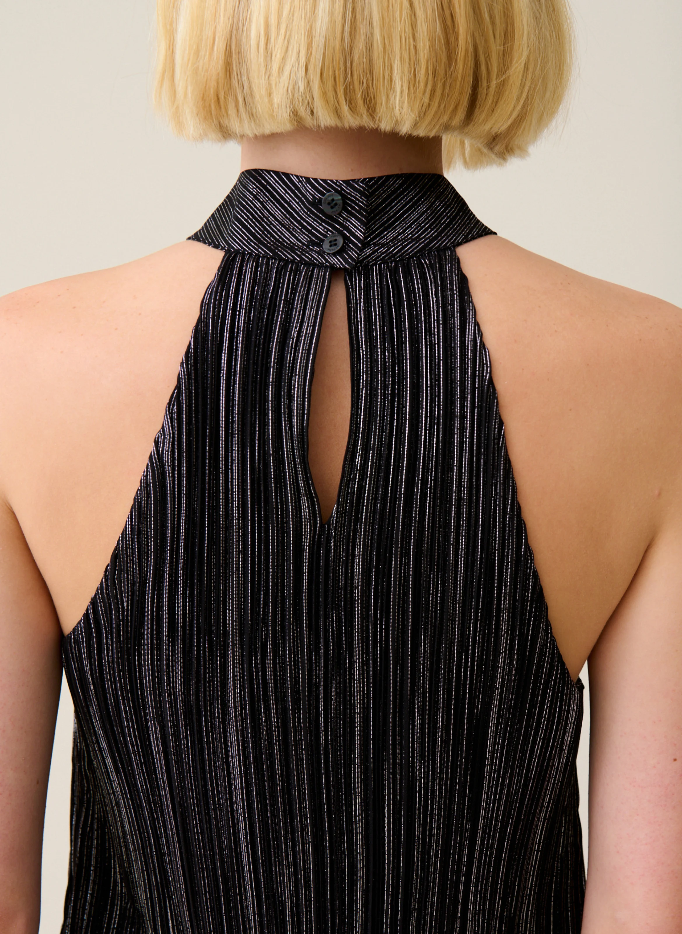 Robe courte plissée | Noir