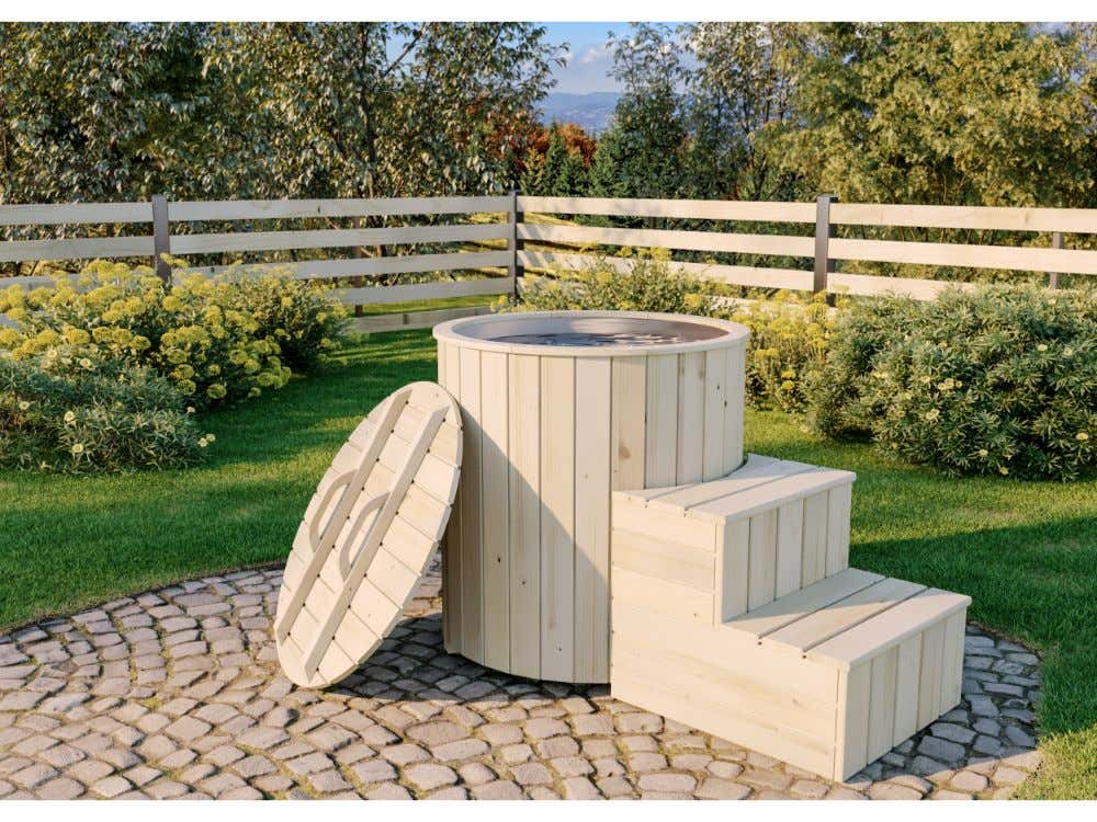 FinnTherm koelkuip van hout met een wanddikte van 19 mm,