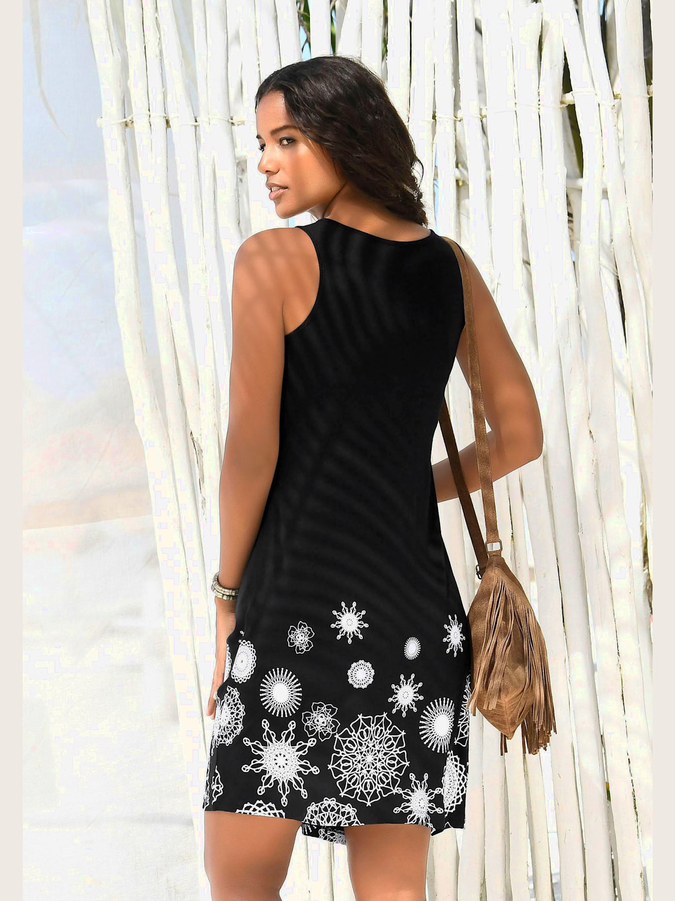 Robe de plage encolure ronde