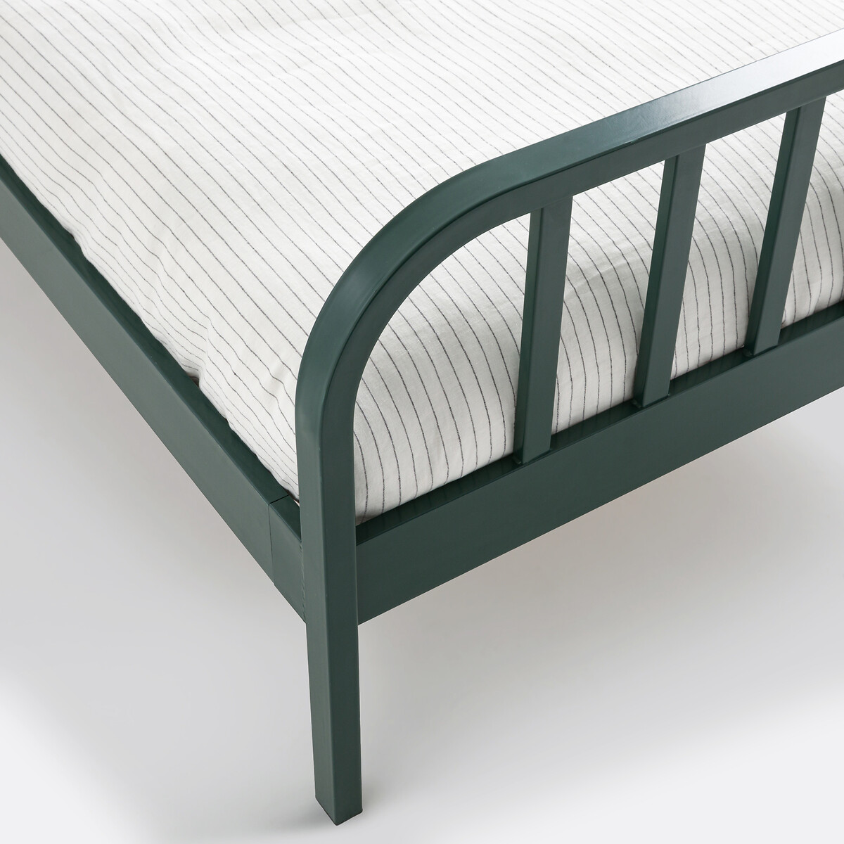 LA REDOUTE INTERIEURS<br>Cama em aço metálico, Pensão