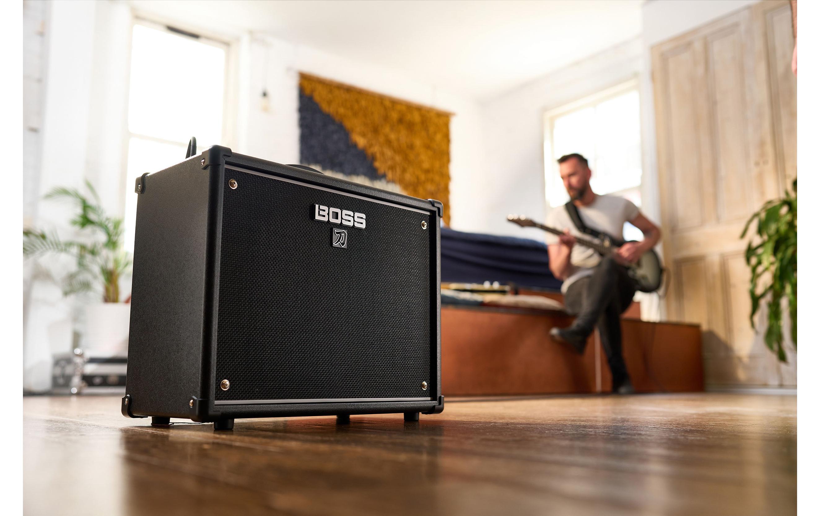 Combo KATANA-50 GEN 3<br>50 Watt Modelling Combo Verstärker für E-Gitarre