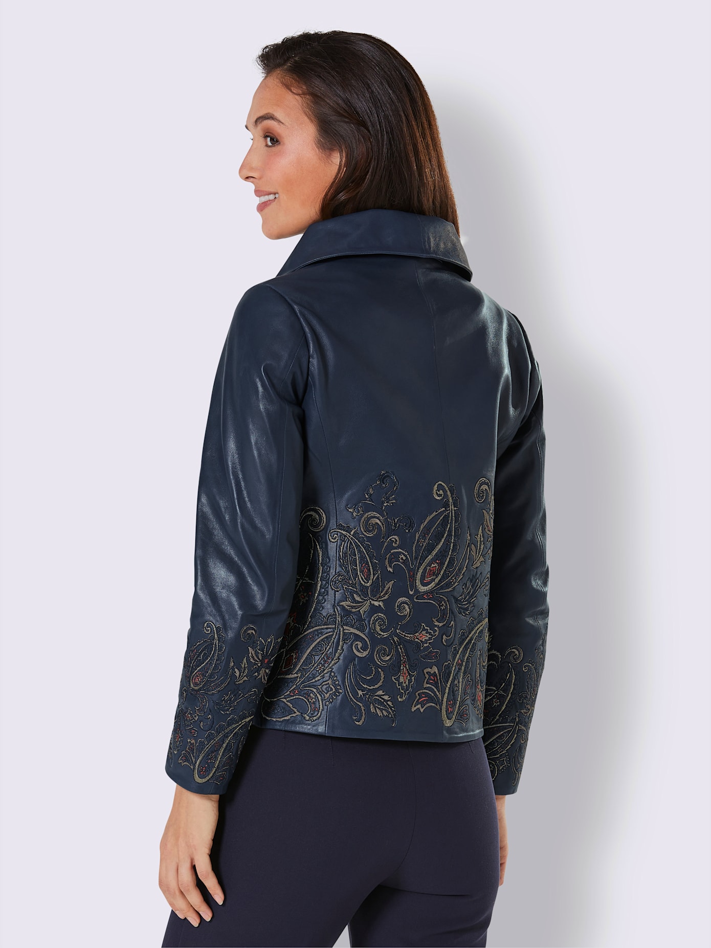 Blazer en cuir d'agneau nappa jolie broderie