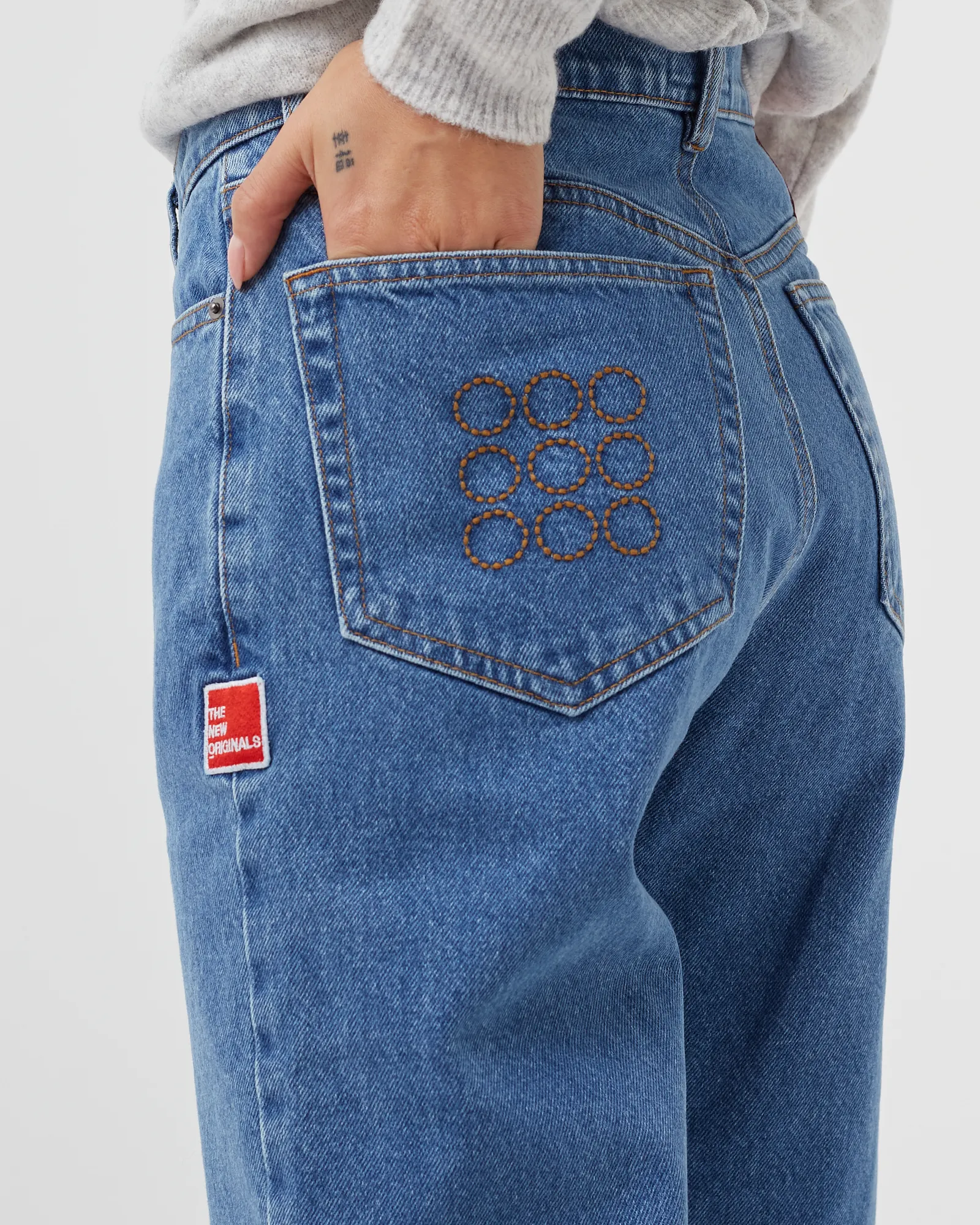 The New Originals WMNS 9-Dots Jeans (slightly tapered)