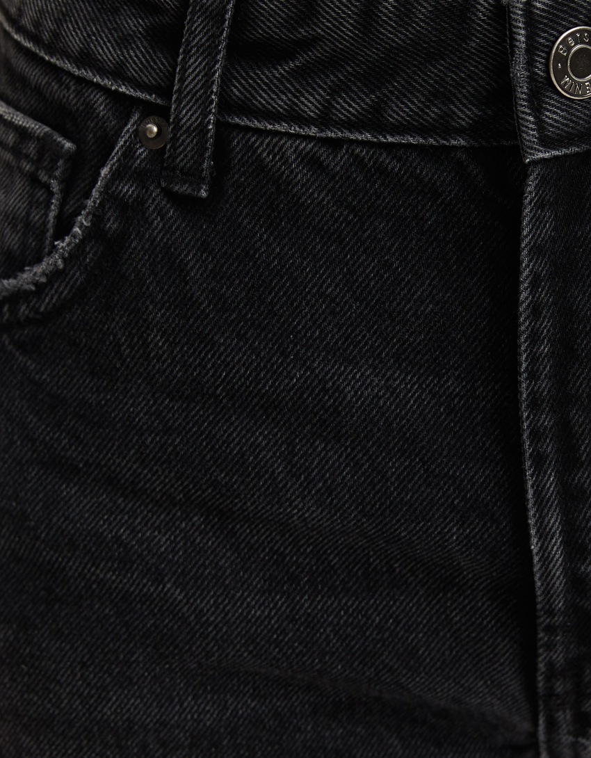 calça jeans de corte reto