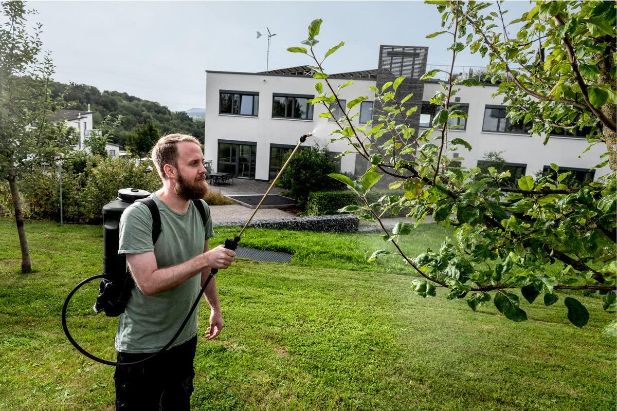 Akku-Rückensprühgerät RSG 18 LTX 15 (602038850) 15 L Akku Gartenspritze, Akku Drucksprüher ohne manuelles Pumpen