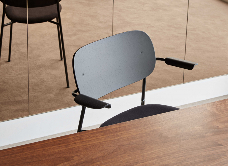 Audo Copenhagen Co eetkamerstoel met arm zitting Siërra 1611 naturel/chroom