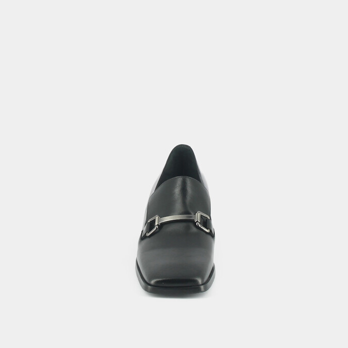 Mocassins à petits talons et mors  en cuir noir