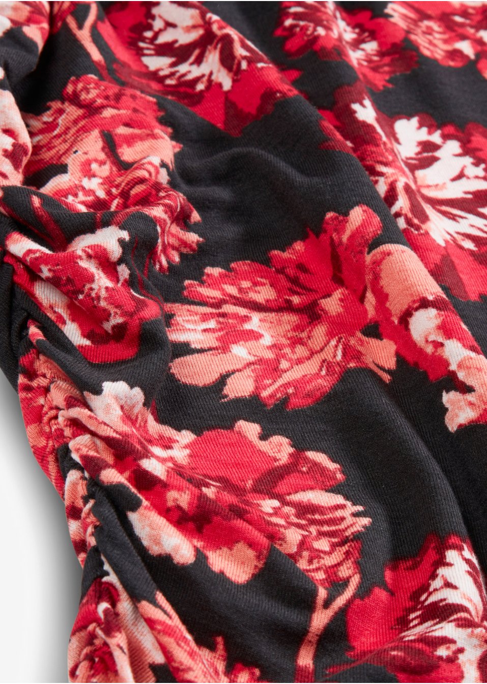 Robe à épaule découverte