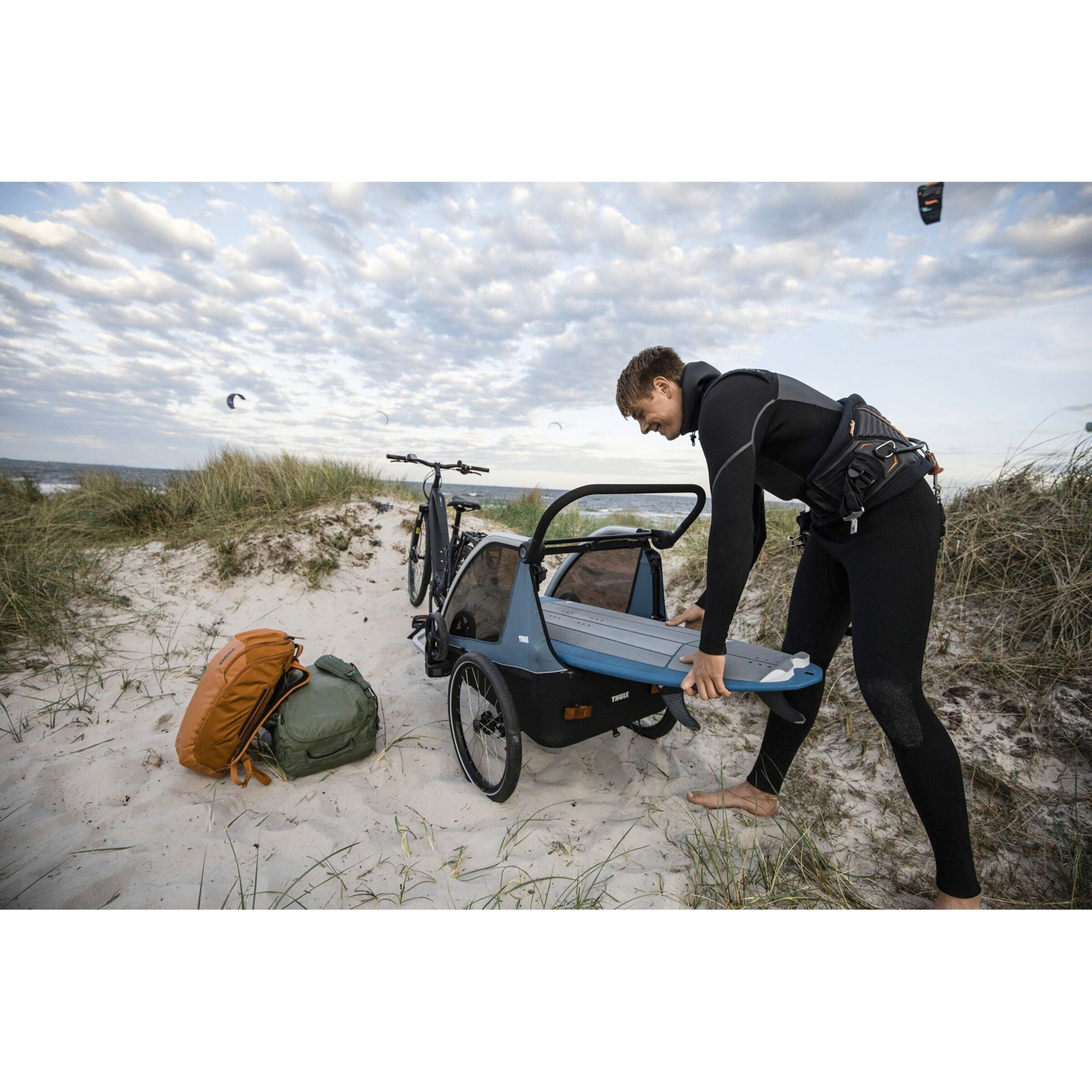 Thule Courier Fahrradanhänger aegean blue