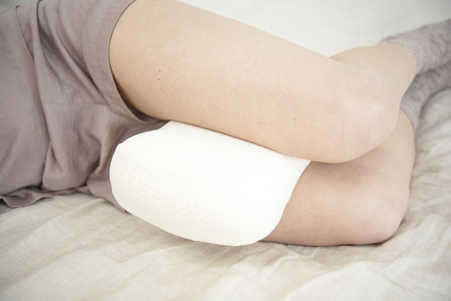 Lifenaxx ergonomisches Schlaf- Nackenkissen