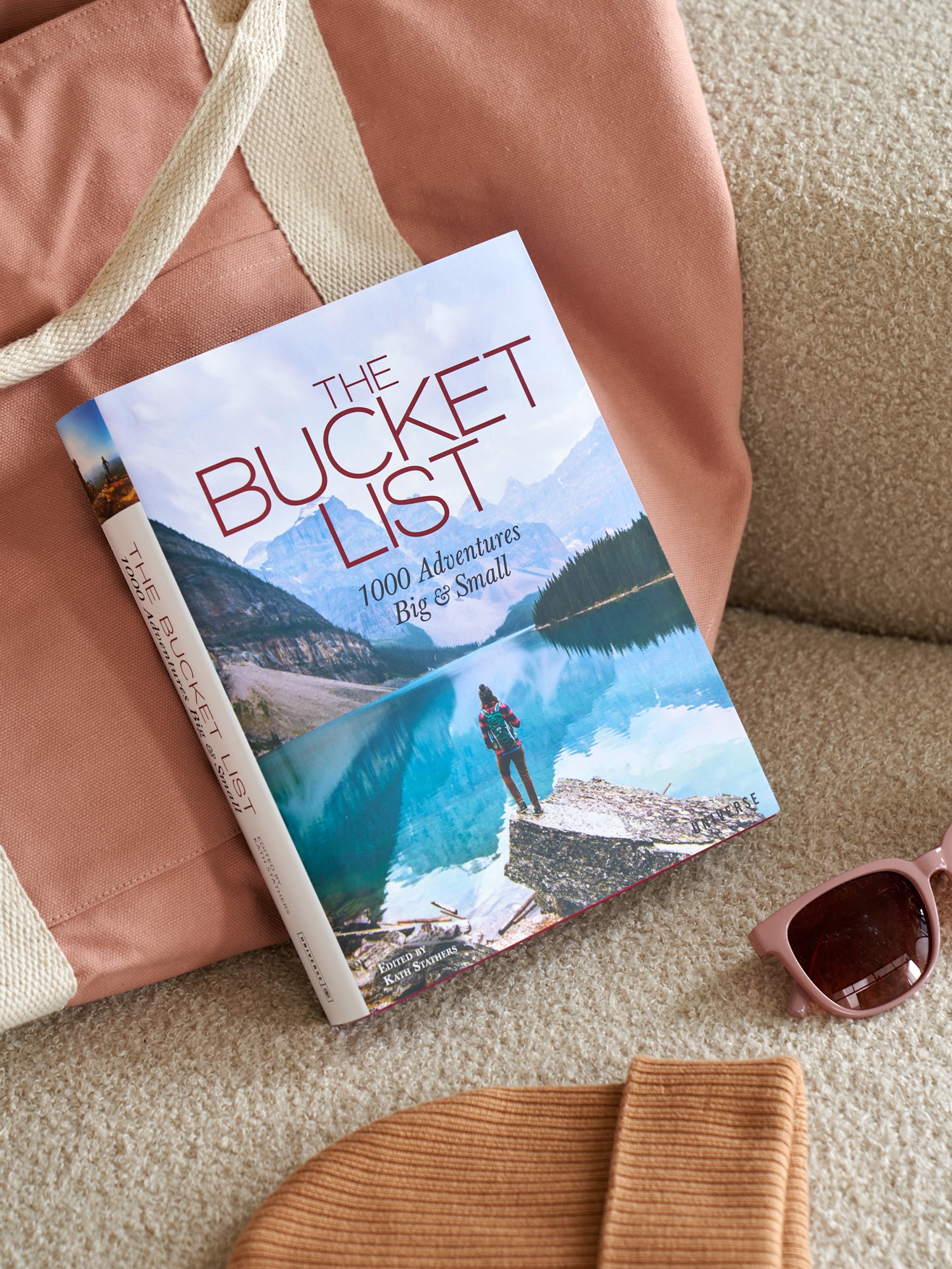 The Bucket List | Hardcover. Engelsk. 17,8 x 23,4 cm. 496 sider. | Light Blue | New Mags
