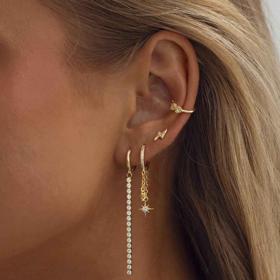 Timi Of Sweden Gigi Two Crystal Hearts Ear Cuff
