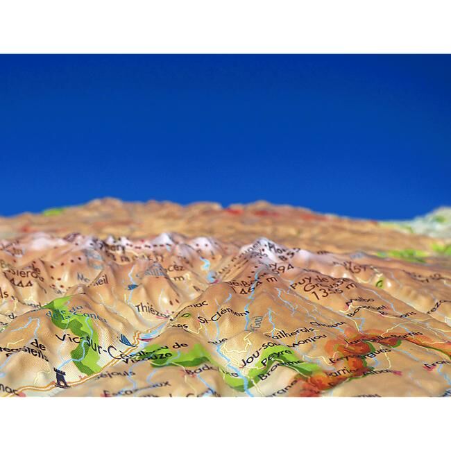 3D MAP - RELIEF CANTAL 61X41