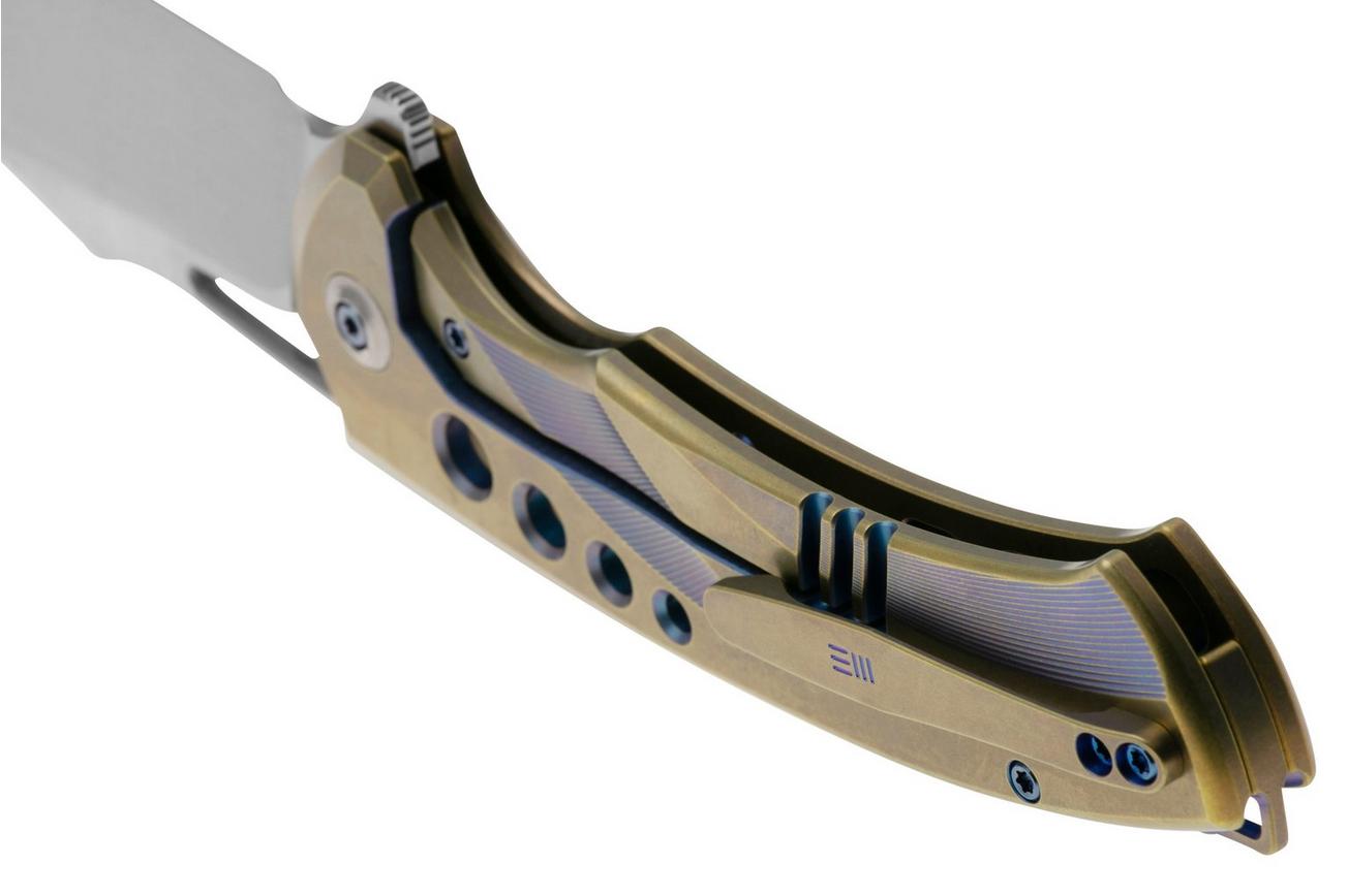 WE Knife Swiftfin WE23051-4 Hand Rubbed Satin CPM 20CV, Golden Blue Titanium, Blue Holes zakmes