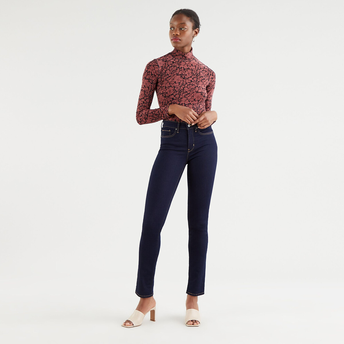 Calça Jeans Slim Shaping 312 da Levi's
